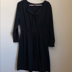 Black tie waist dress